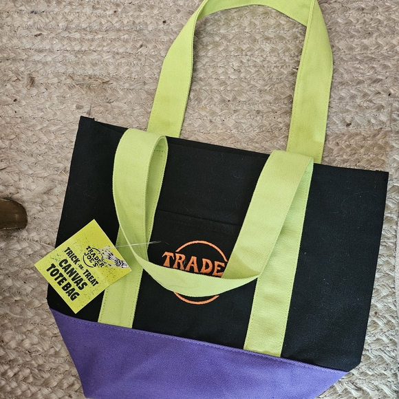 Trader Joes 2025 Black and Purple Halloween Tote Bag - Picture 3 of 3